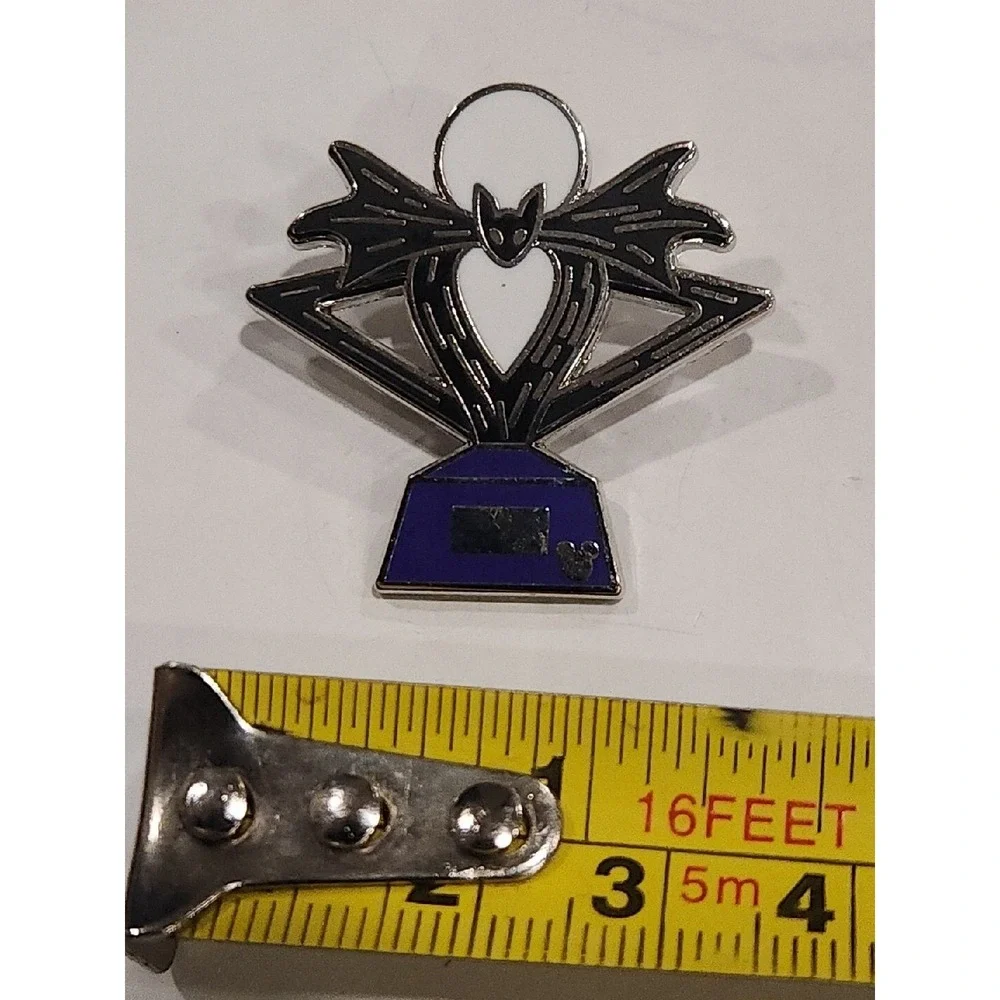 Disney Pin Nightmare Before Christmas‎ NBC Jack Skellington Trophy Award 00009